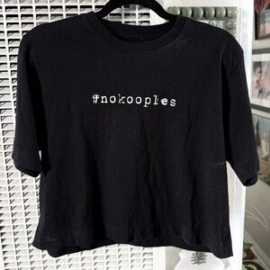 The Kooples cropped logo graphic shirt